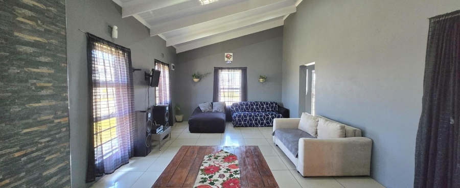 2 Bedroom Property for Sale in Franskraal Western Cape